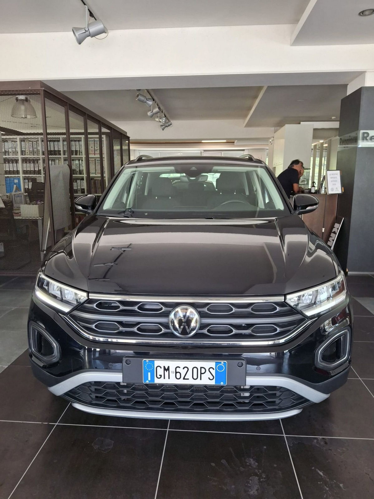 Volkswagen T-Roc 1.5 tsi R-Line (3)