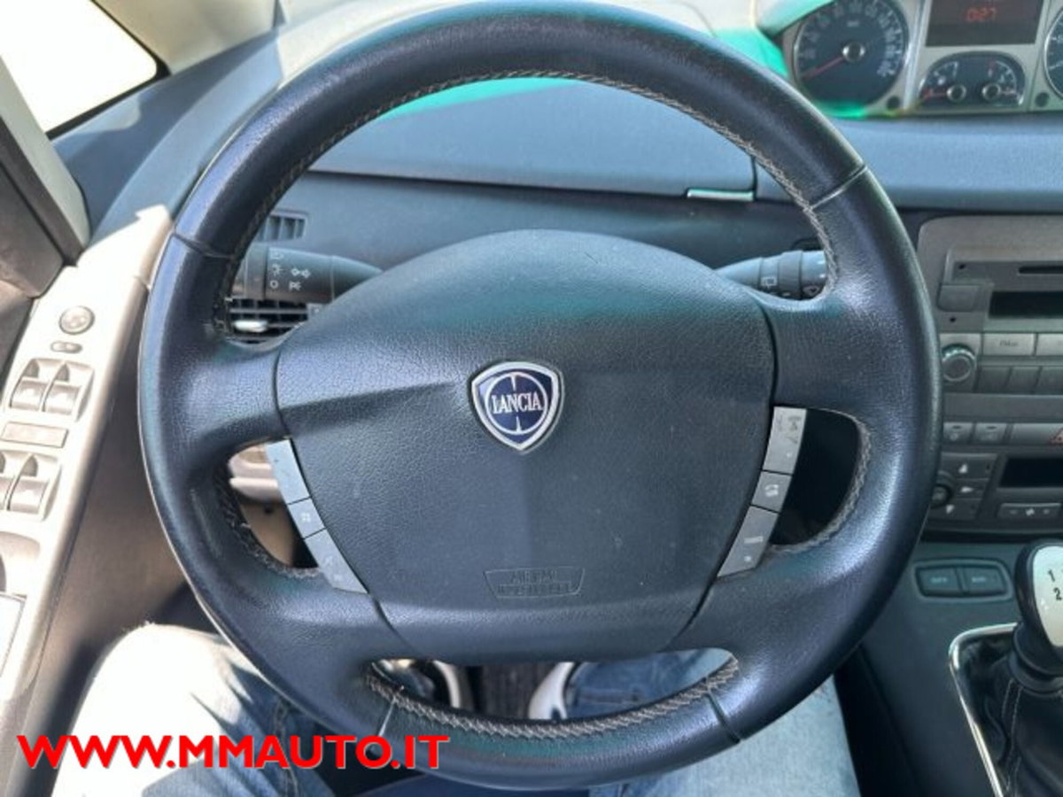 Lancia Musa 1.4 Argento Ecochic GPL (12)