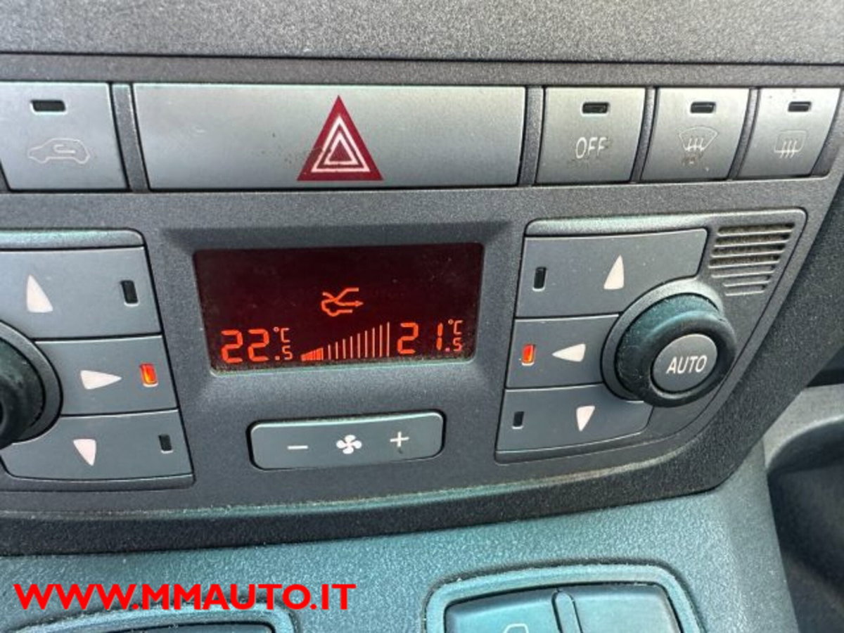 Lancia Musa 1.4 Argento Ecochic GPL (15)