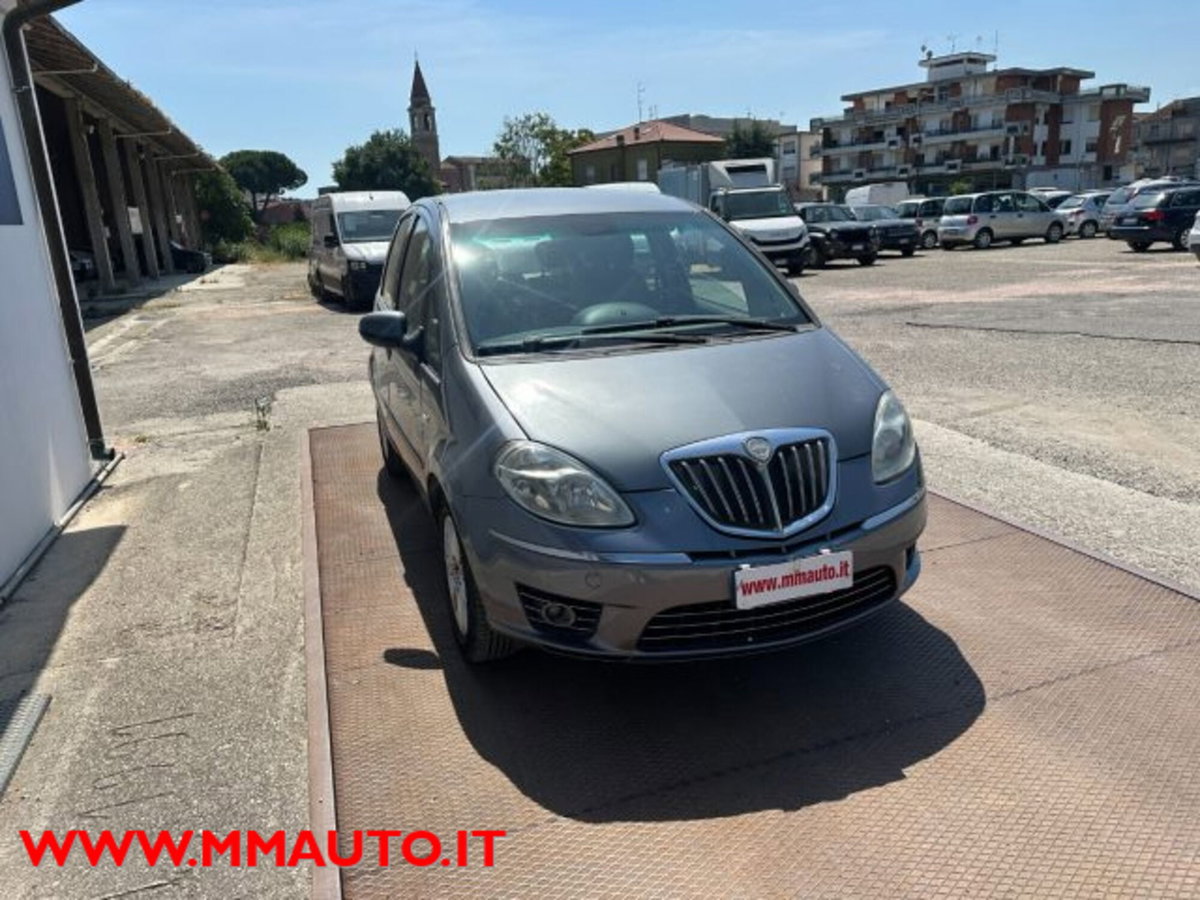 Lancia Musa 1.4 Argento Ecochic GPL (2)