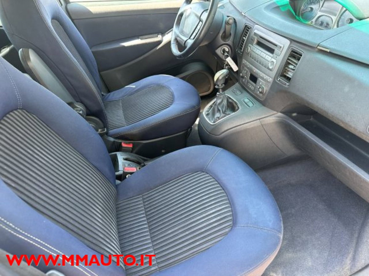 Lancia Musa 1.4 Argento Ecochic GPL (8)