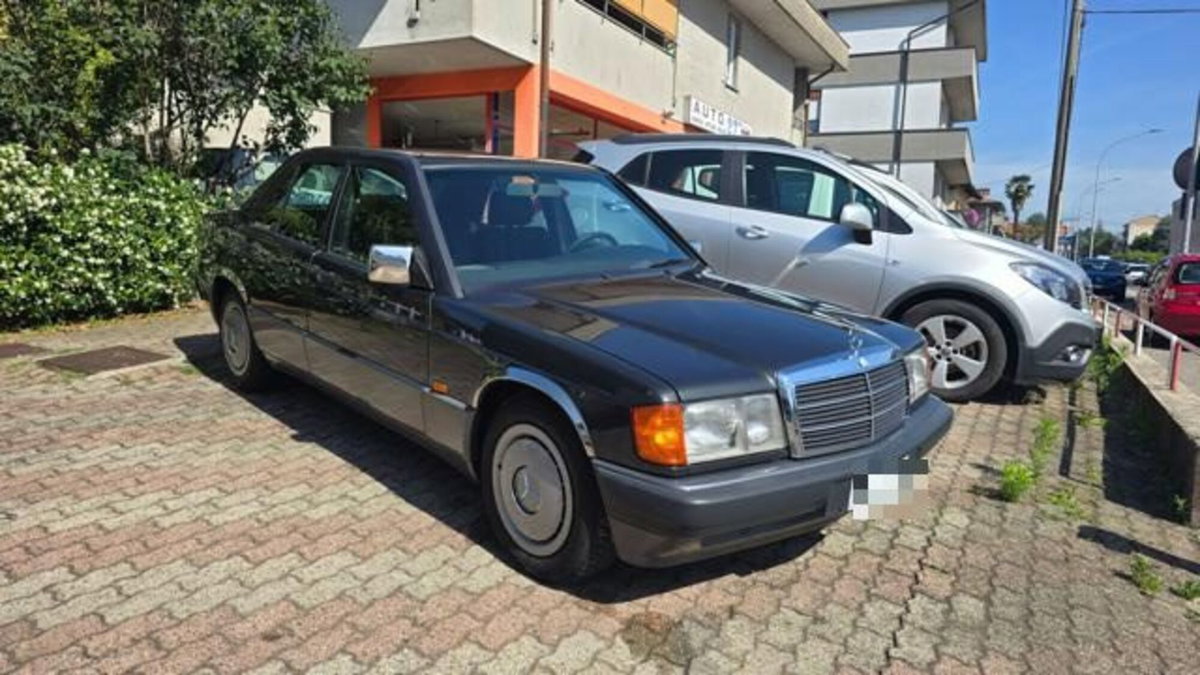 Mercedes-Benz 190 1.8 E (3)