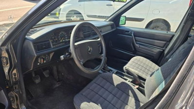 Mercedes-Benz 190 1.8 E (7)