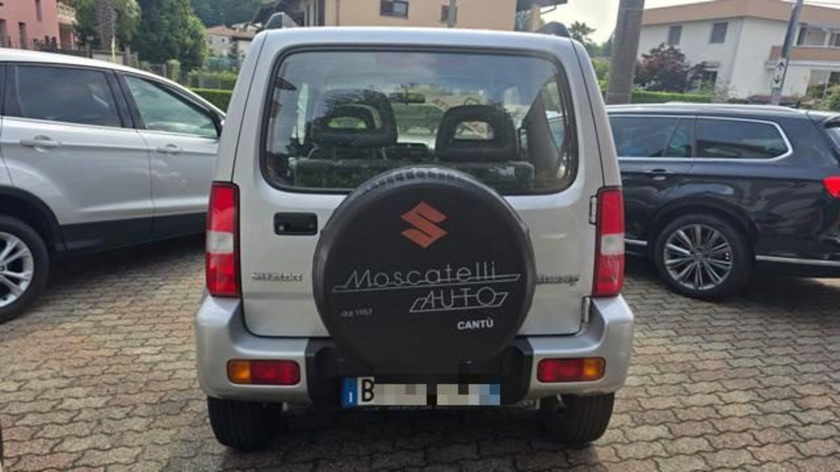 Suzuki Jimny 1.3i 16V cat 4WD JLX (4)