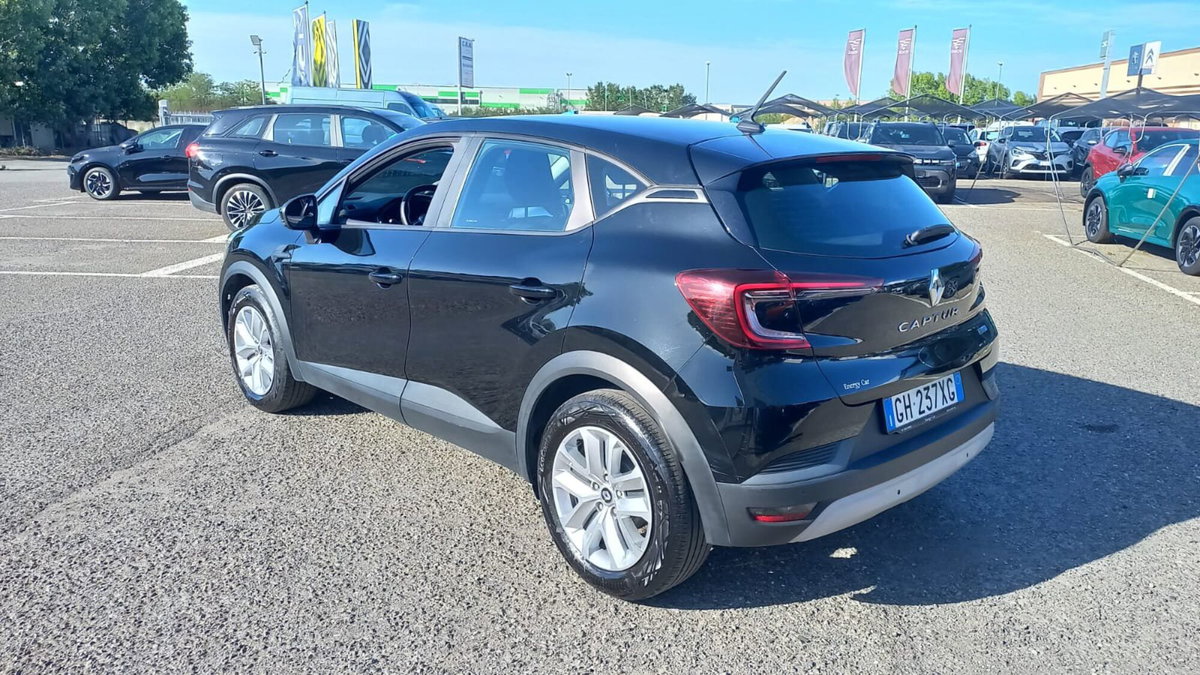 Renault Captur Full Hybrid E-Tech 145 CV Zen (4)