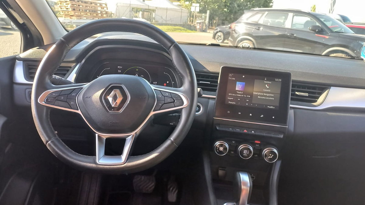 Renault Captur Full Hybrid E-Tech 145 CV Zen (8)