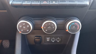 Renault Clio TCe 100 CV GPL 5 porte Zen (10)
