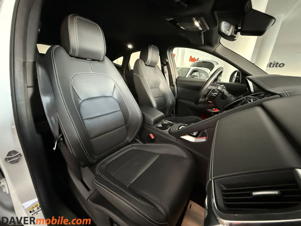 Jaguar E-Pace 2.0d i4 mhev R-Dynamic SE awd 163cv auto (9)