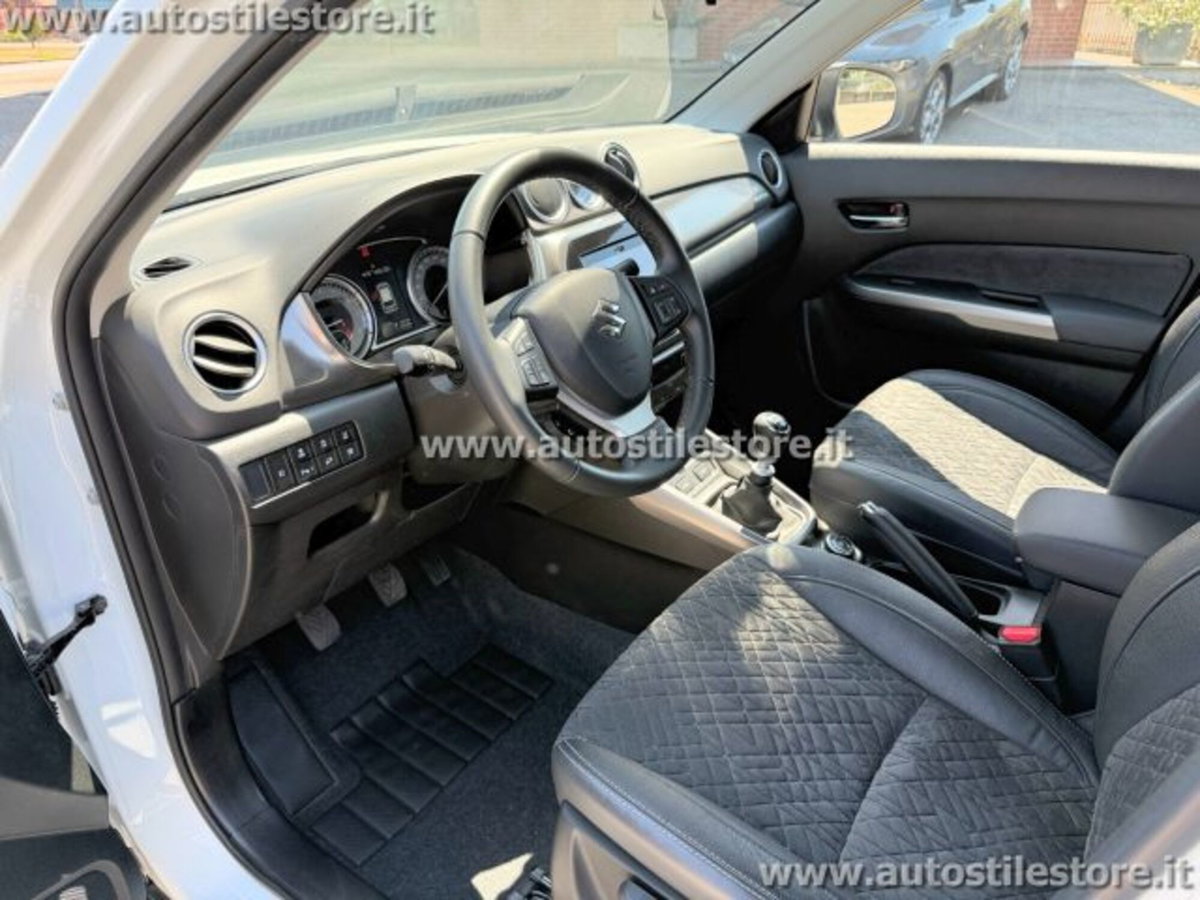 Suzuki Vitara 1.4 Hybrid 4WD AllGrip Easy Top (12)