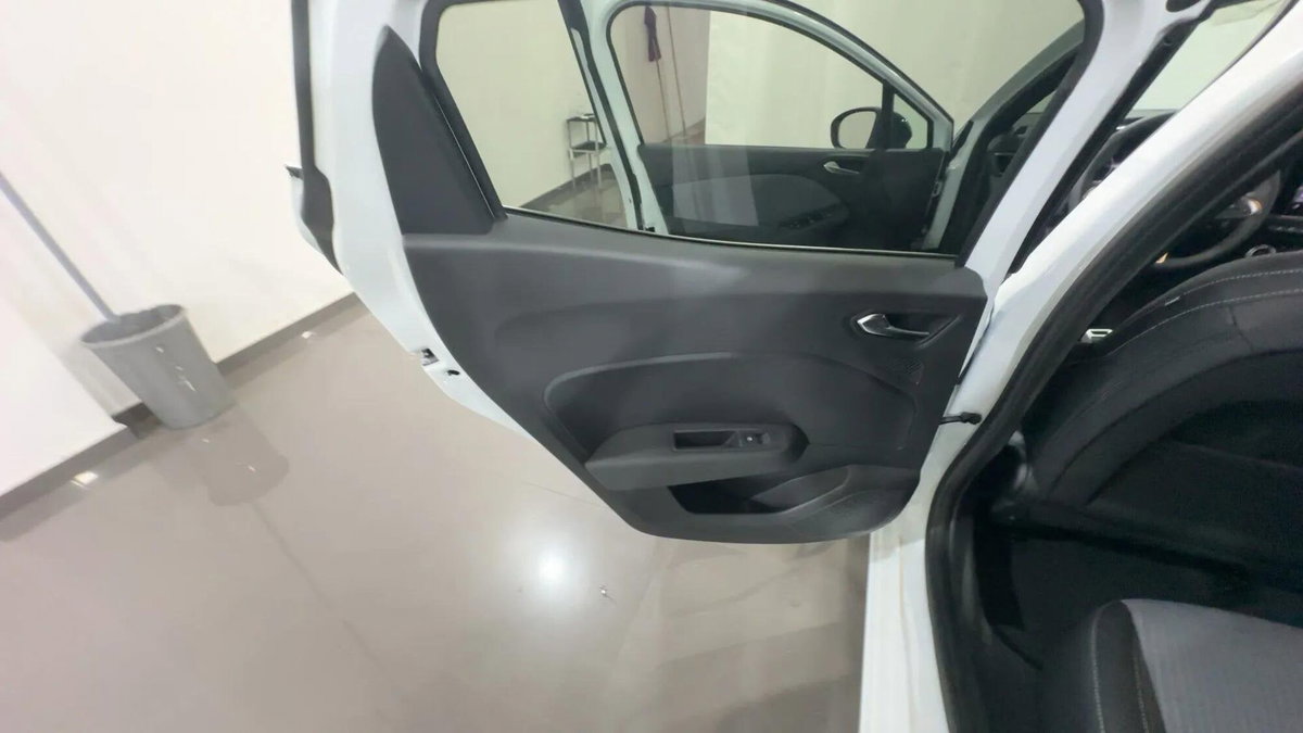 Renault Clio 1.0 eco-g Techno 100cv (17)