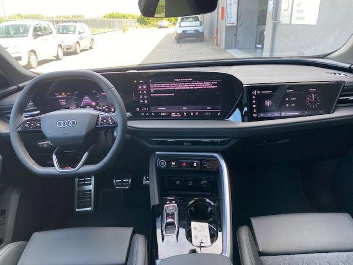 Audi Q5 Sportback 40 2.0 tdi mhev 12V S line Plus quattro s-tronic (17)