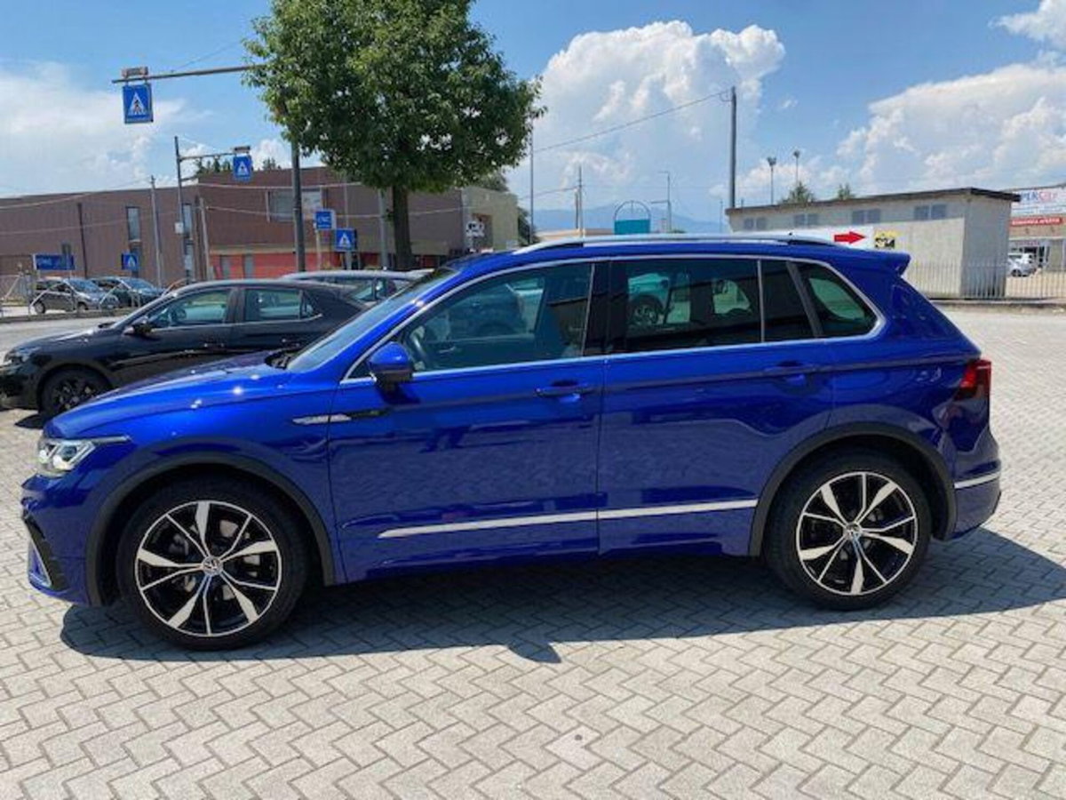 Volkswagen Tiguan Allspace 2.0 TDI 200 CV SCR DSG 4MOTION R-Line (2)