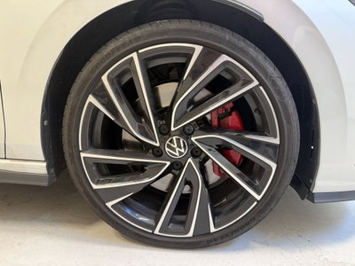 Volkswagen Golf 2.0 TSI GTI DSG (9)