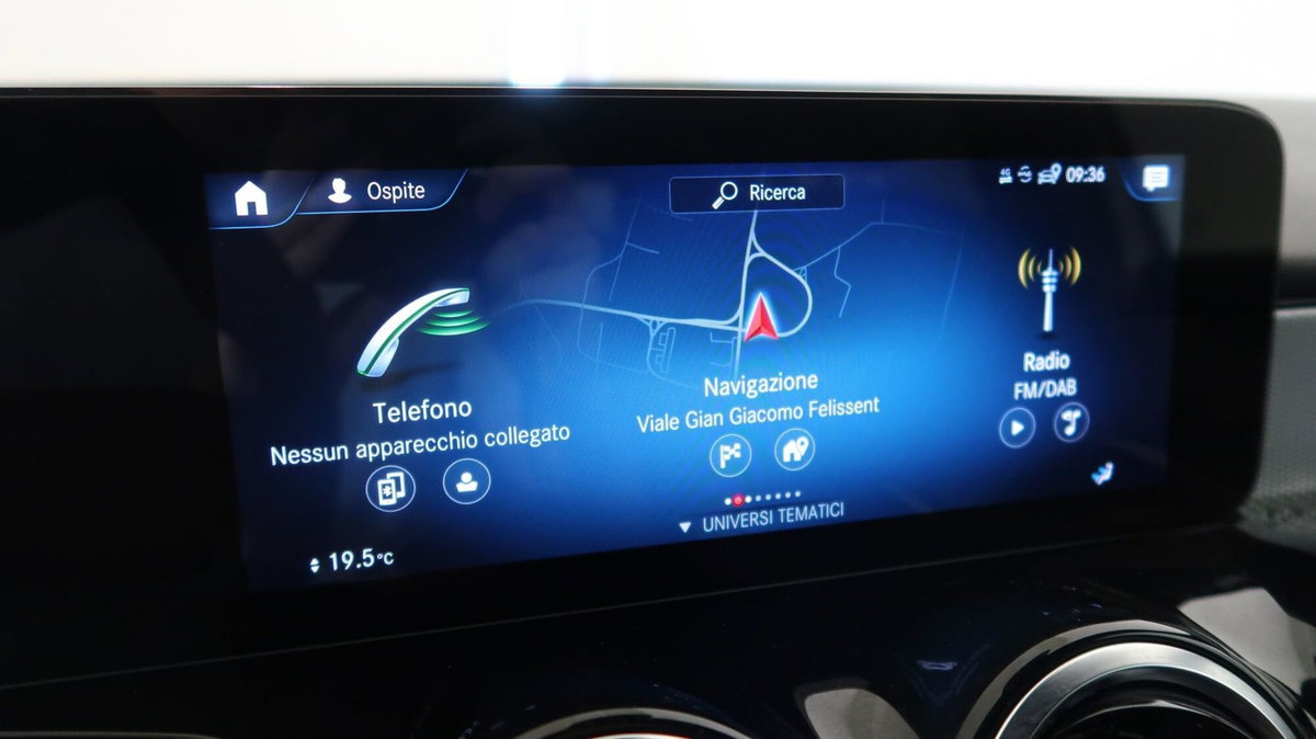 Mercedes-Benz GLB 180 d Business Extra auto 7p.ti (14)