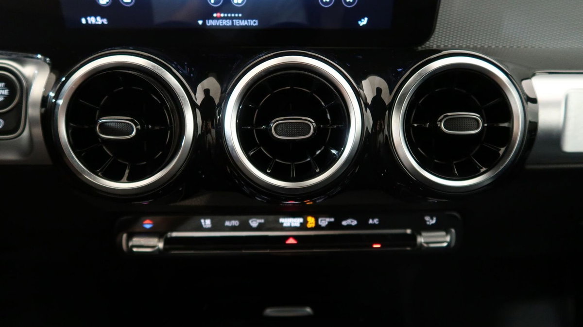 Mercedes-Benz GLB 180 d Business Extra auto 7p.ti (19)