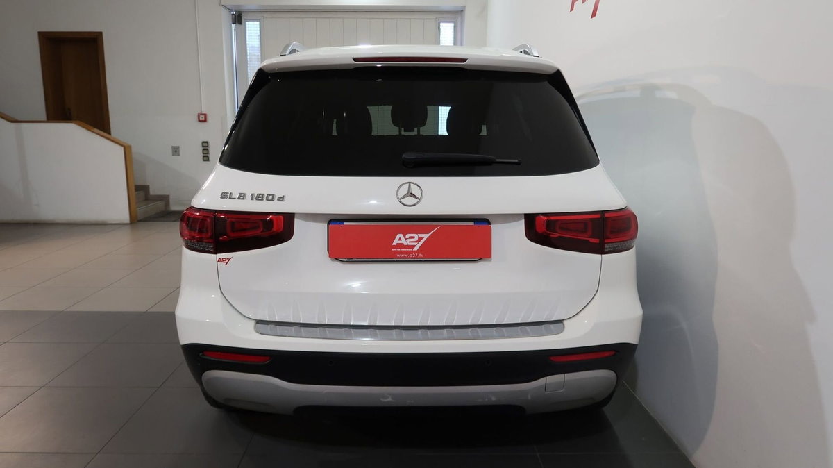Mercedes-Benz GLB 180 d Business Extra auto 7p.ti (9)