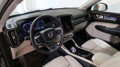 Volvo XC40 T5 Recharge Plug-in Hybrid automatico Plus Bright (2)