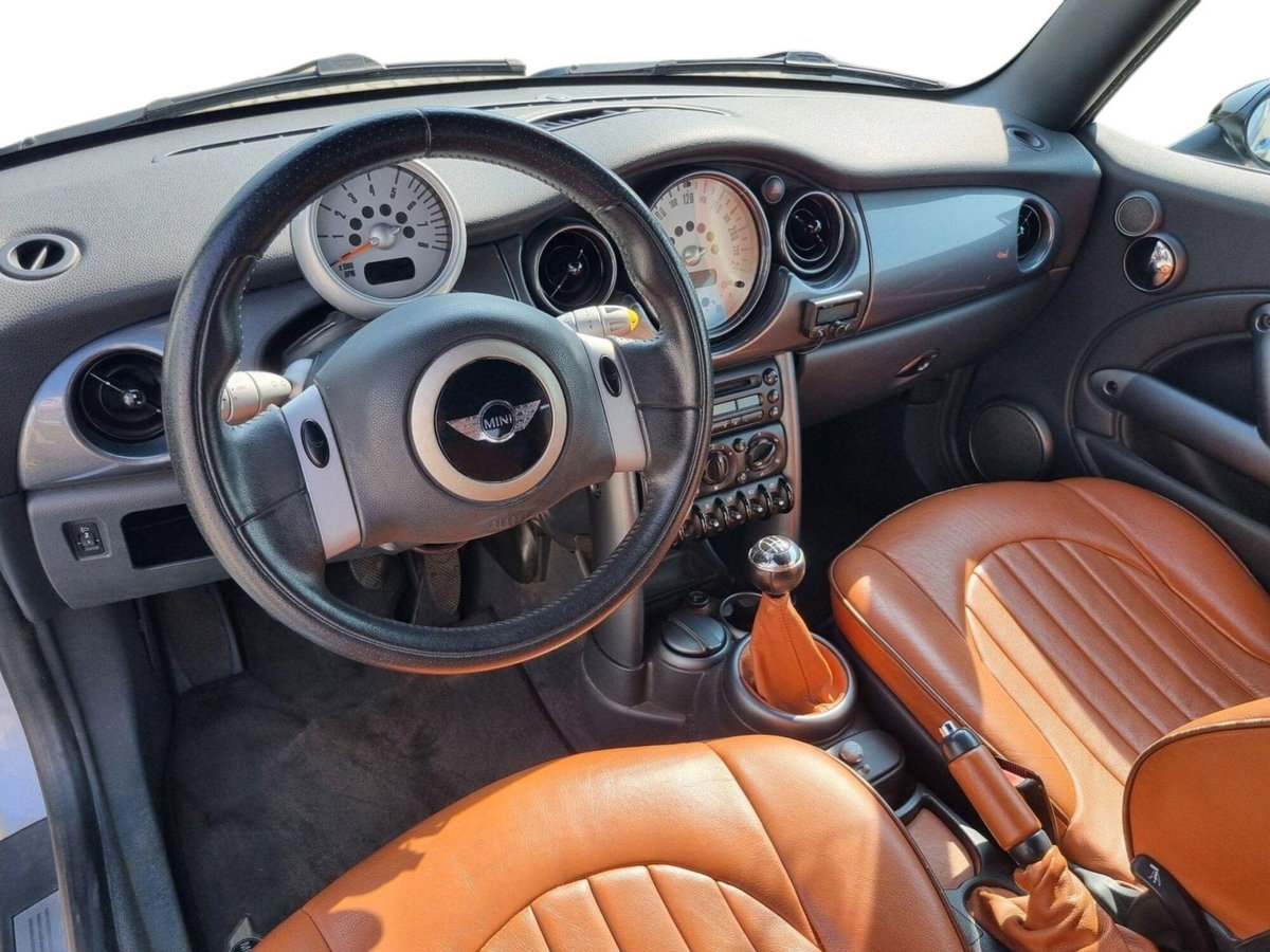 MINI Mini Cabrio 1.6 16V One Sidewalk Cabrio (13)
