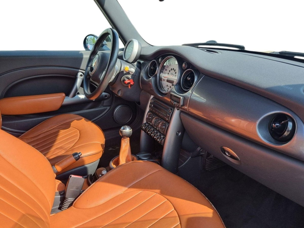 MINI Mini Cabrio 1.6 16V One Sidewalk Cabrio (14)