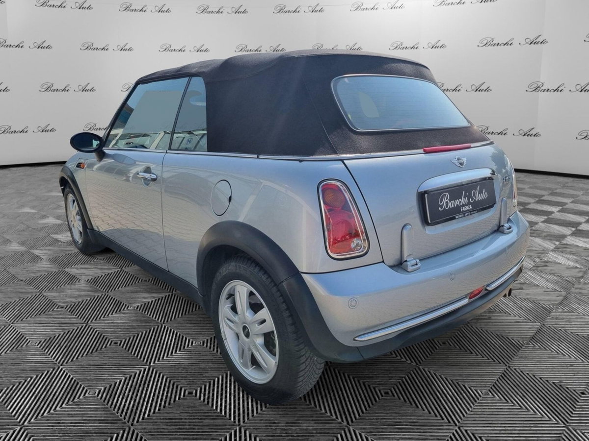 MINI Mini Cabrio 1.6 16V One Sidewalk Cabrio (7)