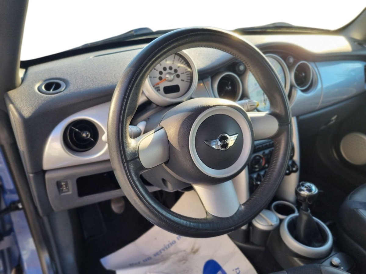 MINI Mini Cabrio 1.6 16V Cooper Sidewalk Cabrio (10)