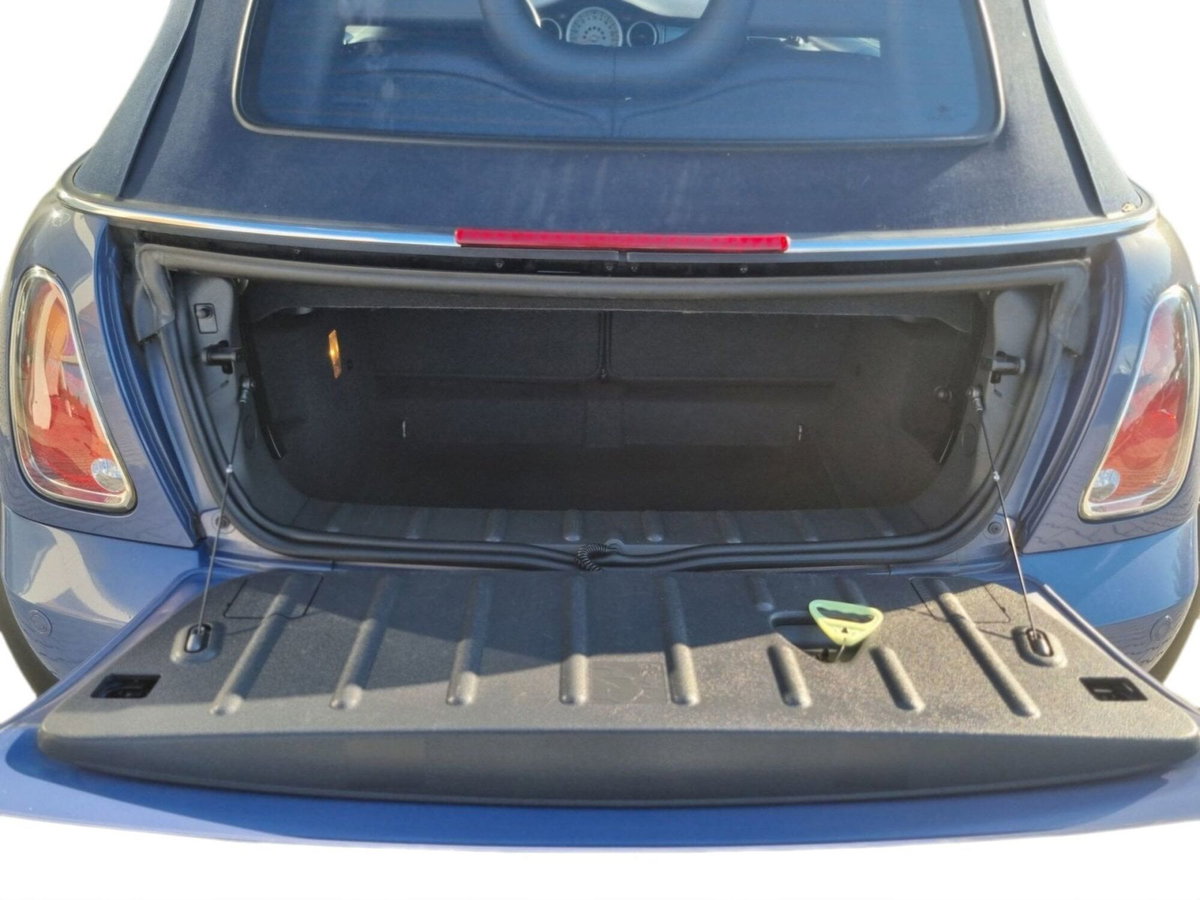 MINI Mini Cabrio 1.6 16V Cooper Sidewalk Cabrio (11)