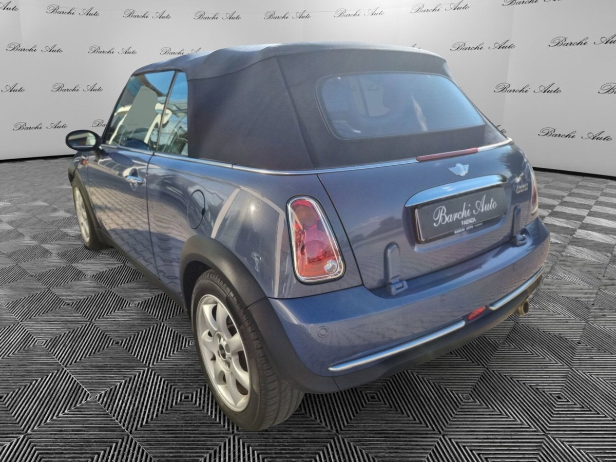 MINI Mini Cabrio 1.6 16V Cooper Sidewalk Cabrio (7)