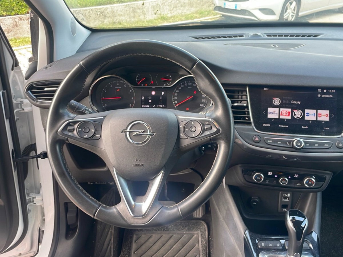 Opel Crossland 1.2 Elegance Pack s&s 130cv at6 (16)