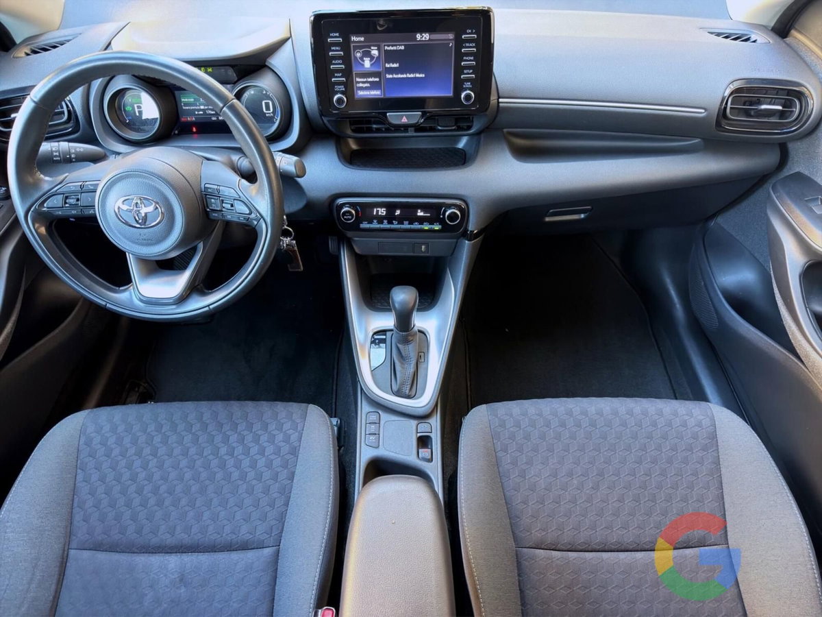 Toyota Yaris 1.5 Hybrid 5 porte Trend (9)