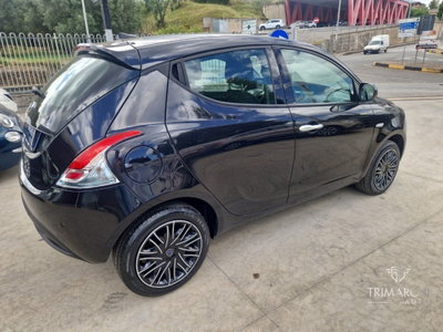 Lancia Ypsilon 1.0 FireFly 5 porte S&S Hybrid Gold Plus (5)