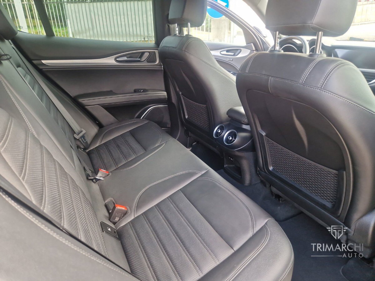 Alfa Romeo Stelvio Stelvio 2.2 Turbodiesel 210 CV AT8 Q4 Veloce (13)