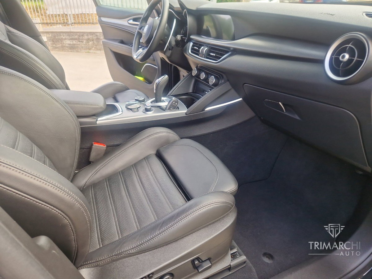 Alfa Romeo Stelvio Stelvio 2.2 Turbodiesel 210 CV AT8 Q4 Veloce (14)