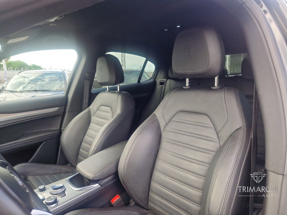 Alfa Romeo Stelvio Stelvio 2.2 Turbodiesel 210 CV AT8 Q4 Veloce (9)