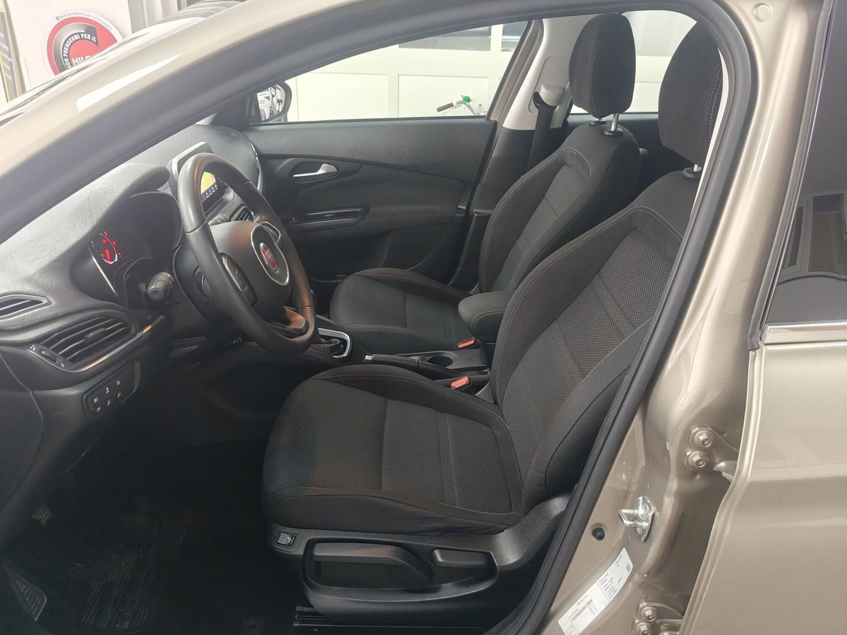 Fiat Tipo Station Wagon Tipo 1.3 Mjt S&S SW Lounge (12)