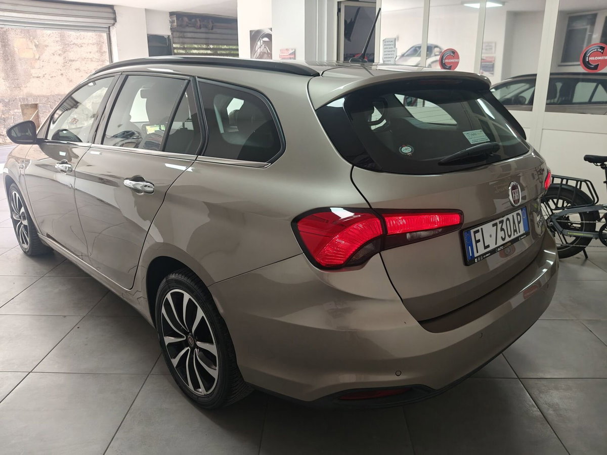Fiat Tipo Station Wagon Tipo 1.3 Mjt S&S SW Lounge (17)