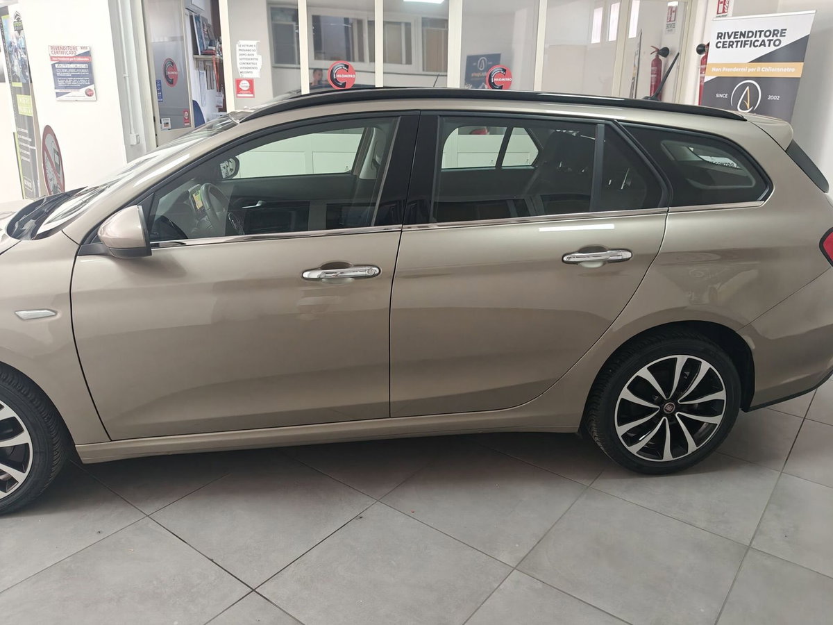 Fiat Tipo Station Wagon Tipo 1.3 Mjt S&S SW Lounge (8)