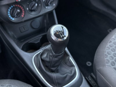 Opel Corsa 1.4 90CV GPL Tech 5 porte Advance (14)