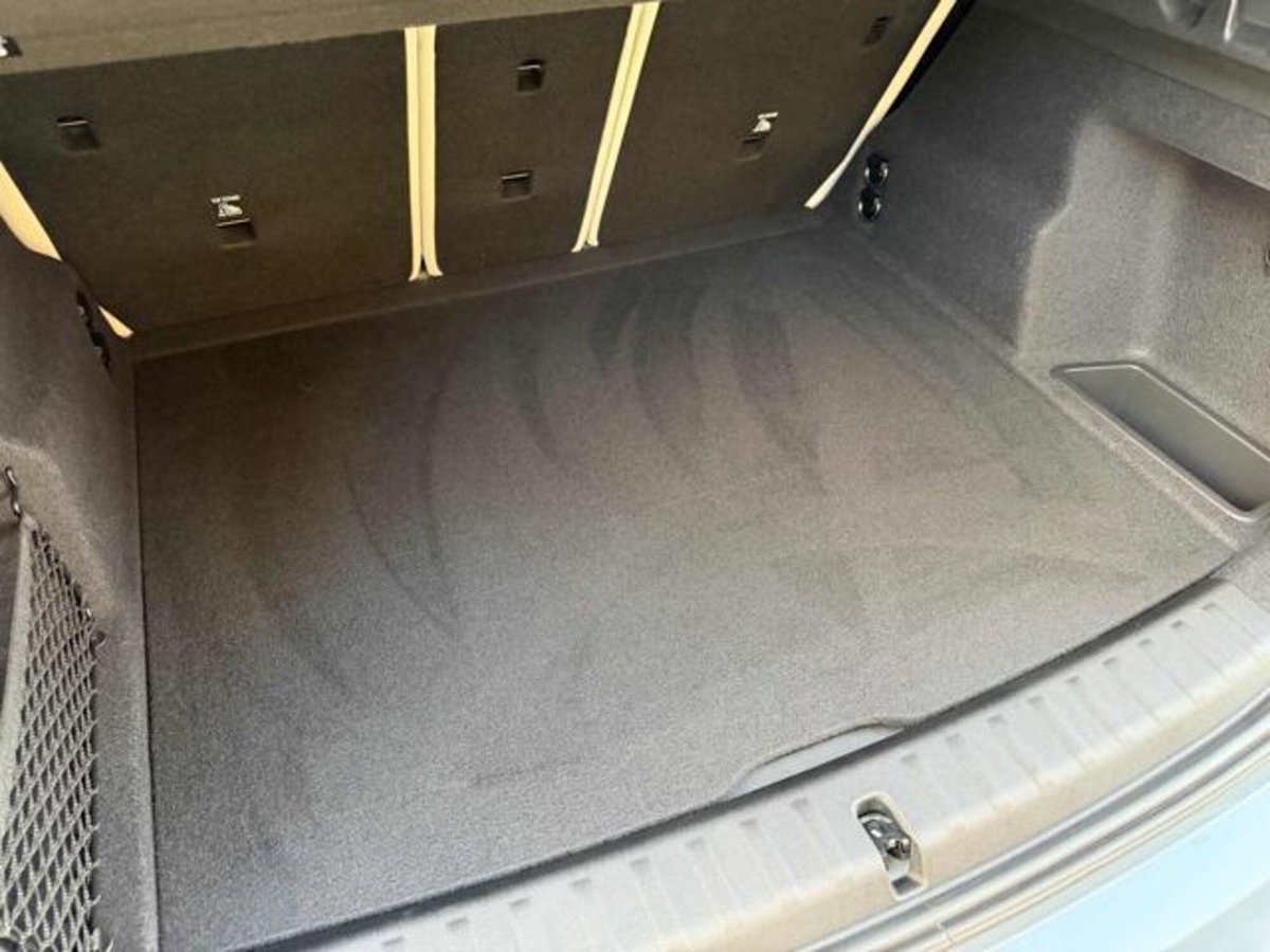 BMW X1 sDrive 18d Msport (8)