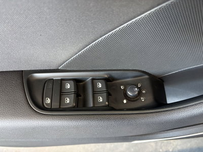Audi A3 Sportback 1.6 TDI 116 CV S tronic Business (17)