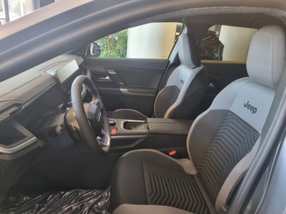 Jeep Compass 1.2 turbo e-hybrid mhev First Edition fwd 145cv edct6 (7)