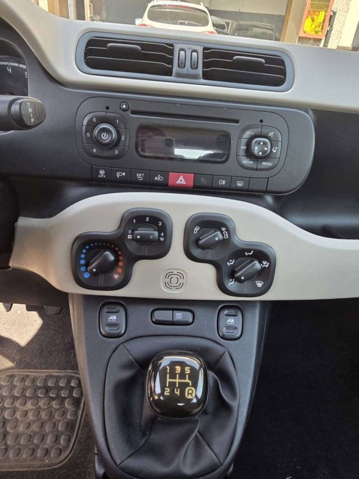 Fiat Panda 900 New Dance (8)