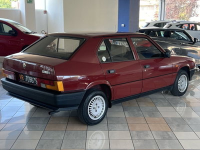 Alfa Romeo 33 1.3 (4)