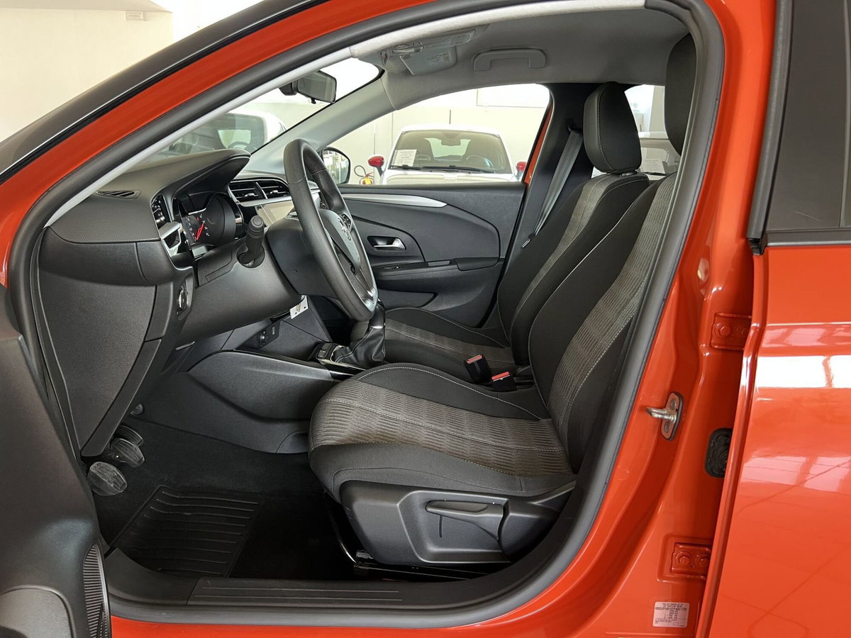 Opel Corsa 1.2 Design & Tech (10)