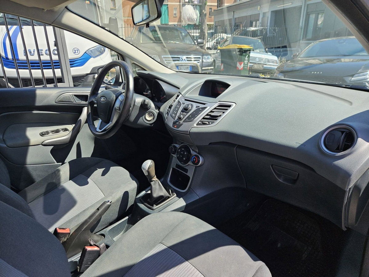 Ford Fiesta 1.4 5 porte Bz.- GPL Titanium (11)