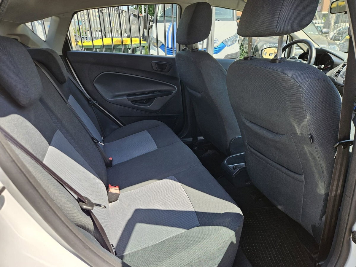Ford Fiesta 1.4 5 porte Bz.- GPL Titanium (13)
