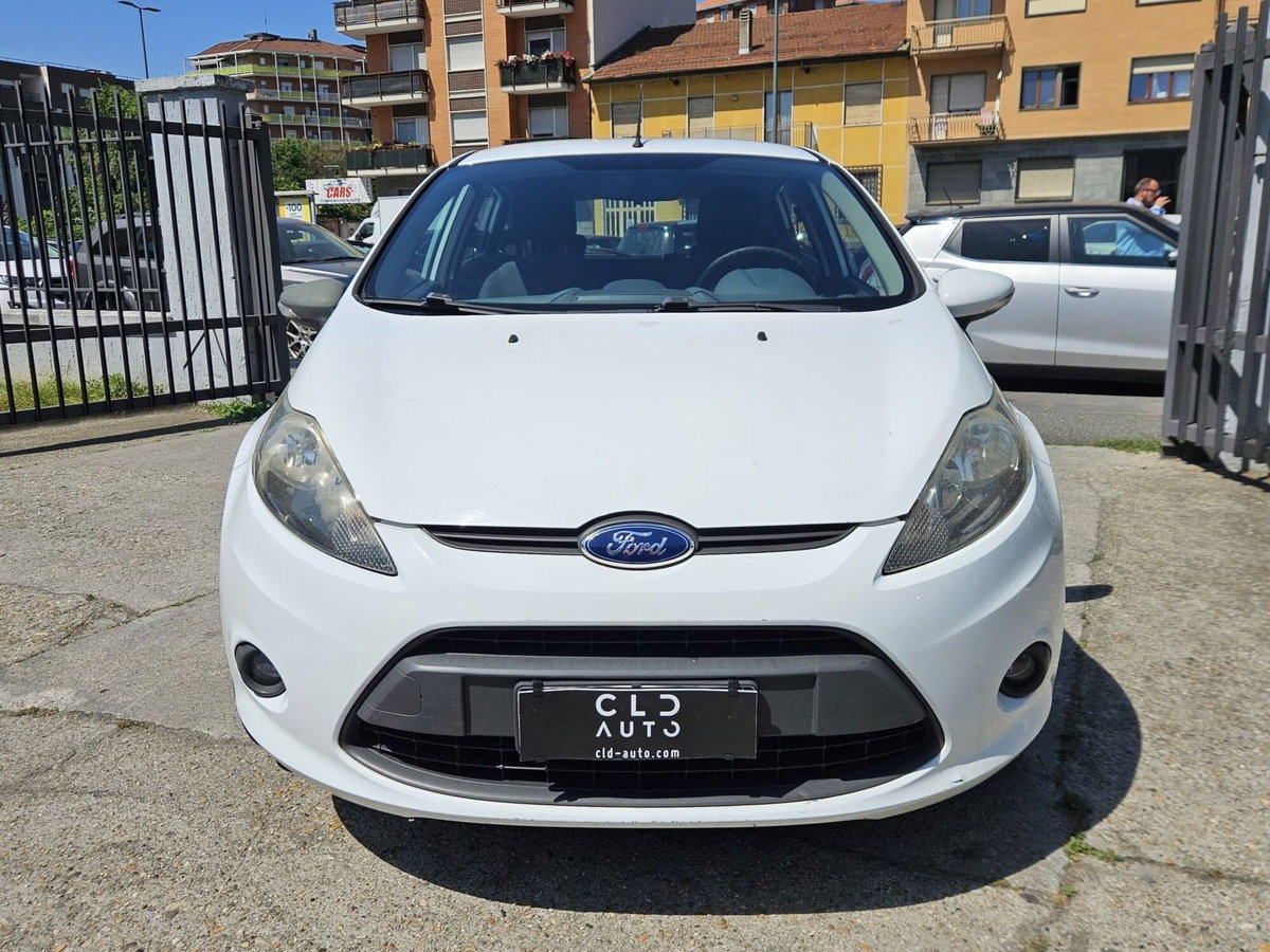 Ford Fiesta 1.4 5 porte Bz.- GPL Titanium (2)