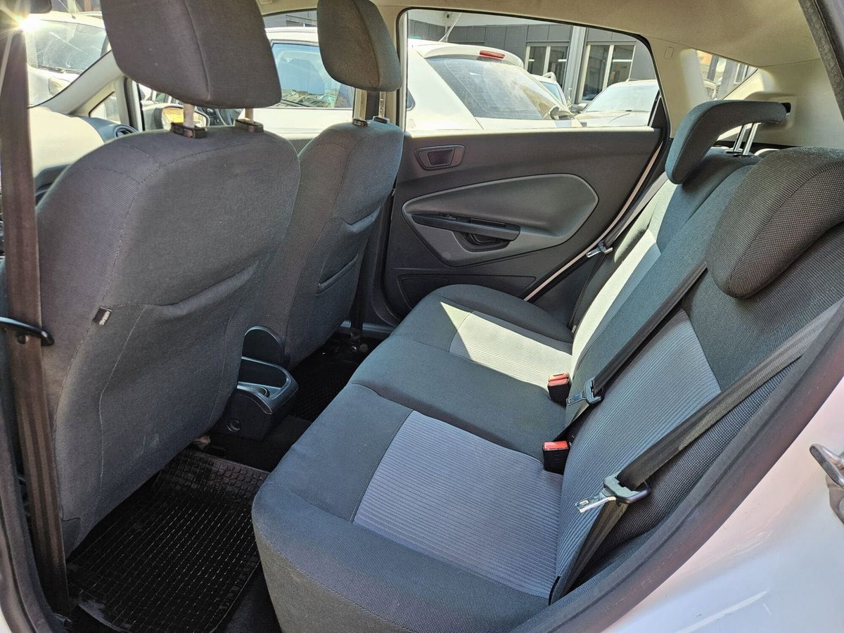 Ford Fiesta 1.4 5 porte Bz.- GPL Titanium (9)
