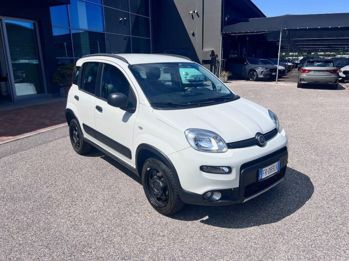 Fiat Panda 1.3 MJT 95 CV S&S 4x4 (2)