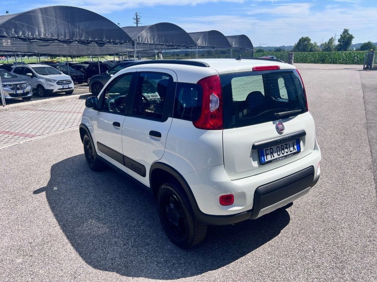 Fiat Panda 1.3 MJT 95 CV S&S 4x4 (4)