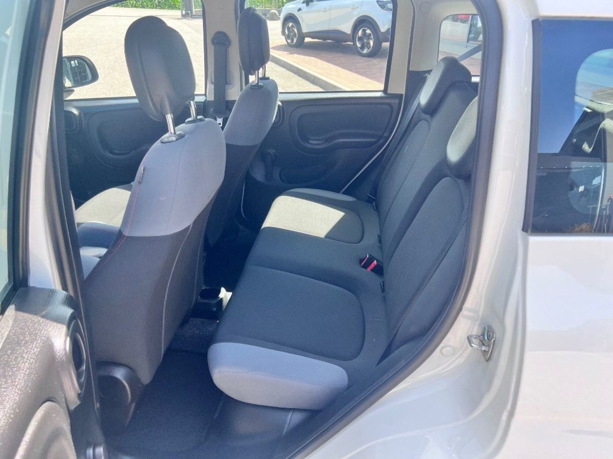 Fiat Panda 1.3 MJT 95 CV S&S 4x4 (6)